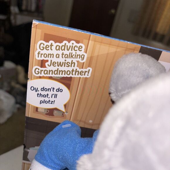 Ask Bubbe Talking Jewish Grandmother Doll 2018 Brand New Plush 12” Howard Cohan - Picture 3 of 13